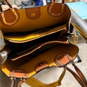 Women’s purse brand new